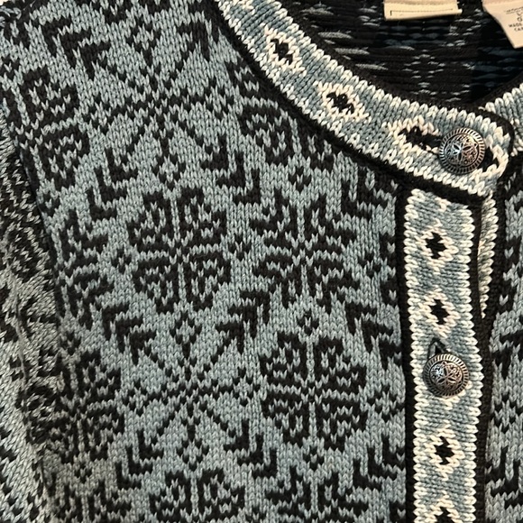 For the Slopes - LL Bean Trolian Sweater Sz L - Picture 2 of 6